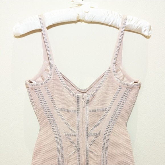 NEW Herve Leger Elissa Classic Bodycon Dress in Pink - Picture 7 of 13
